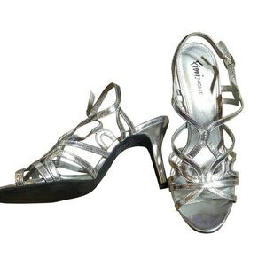 Fioni Night Silver Heels 9